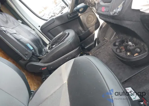 2017 Ram Promaster 1500 Low Roof 136 Wb z USA, uszkodzony, nr VIN 3C6TRVAG5HE531555